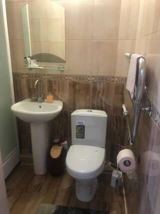 Гостиница Guest house Krupskoy 1 Кисловодск Улучшенный двухместный номер с 1 кроватью-3