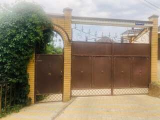 Гостиница Guest house Krupskoy 1 Кисловодск Номер-студио с кроватью размера «queen-size»-10