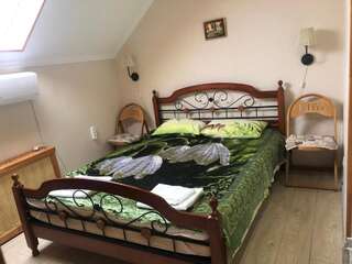 Гостиница Guest house Krupskoy 1 Кисловодск Номер-студио с кроватью размера «queen-size»-1